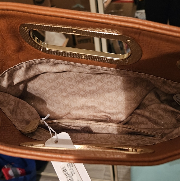 Charming Charlie Clutch Bag - Picture 3 of 5